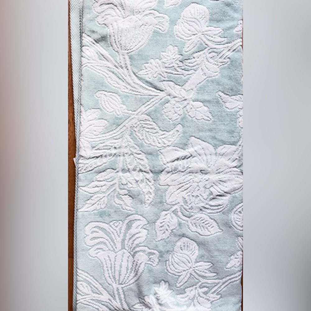 Neiper Aqua Floral Towels set of 8 bath towels - Picture 11 of 16